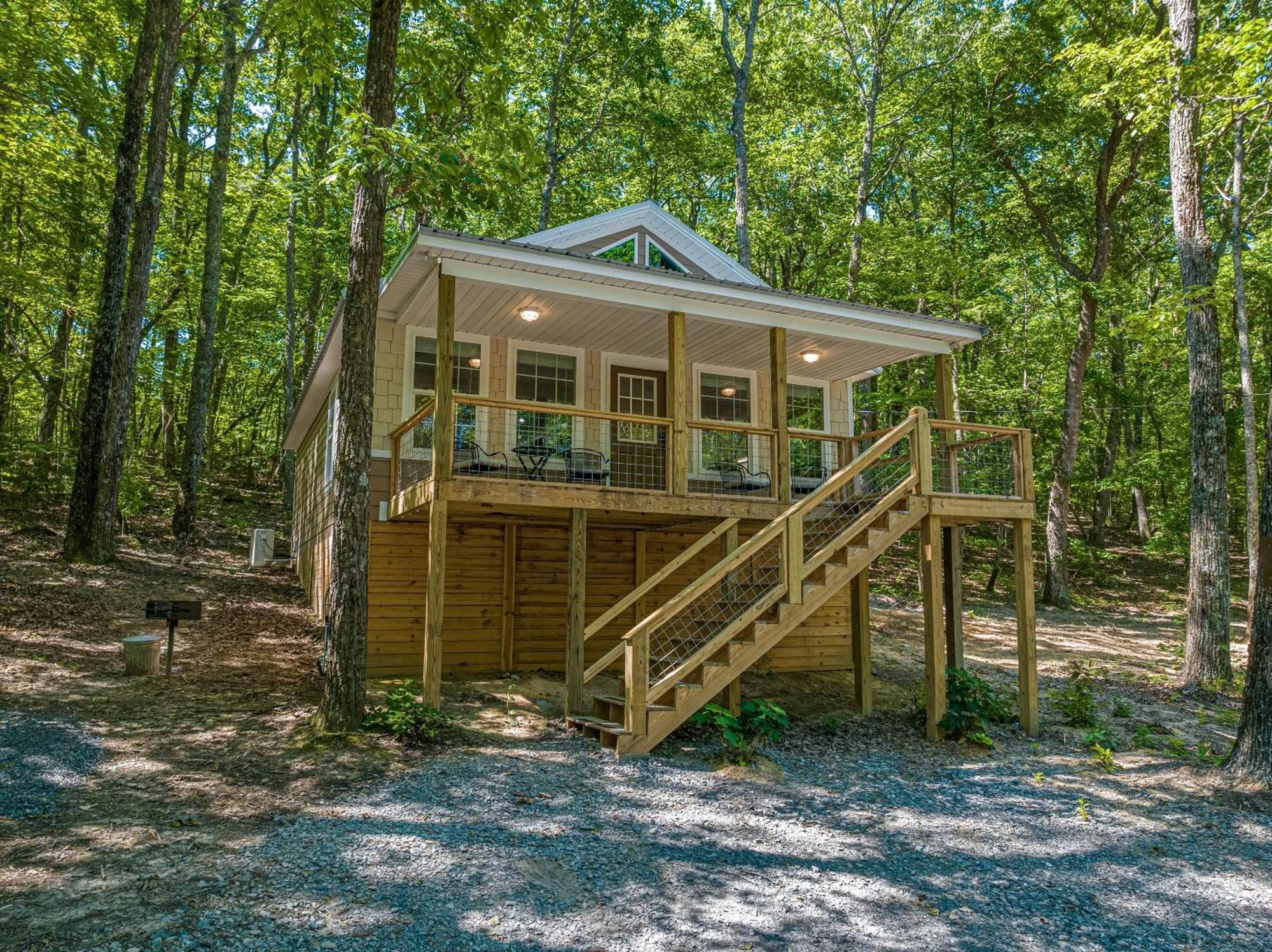 Coyote Cabin At Woodland Retreat At Desoto Beside Desoto State Park 佩恩堡 外观 照片